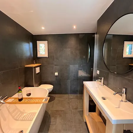 Luxury Retreat Veluwe - Garden, Ac, Bathtub Chalet